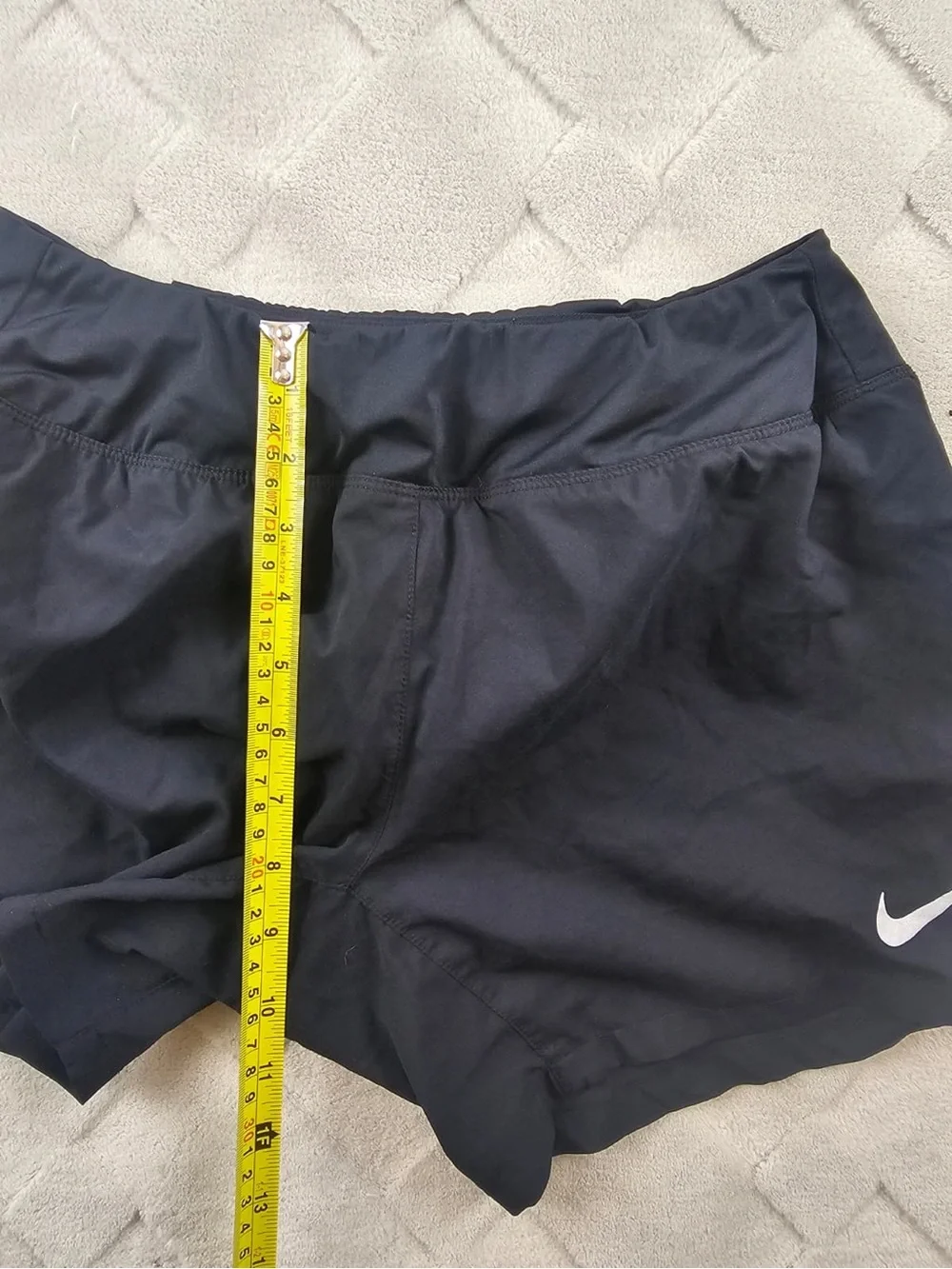Nike Dri Fit Shorts Womens Small Black Gym Yoga Run Wear